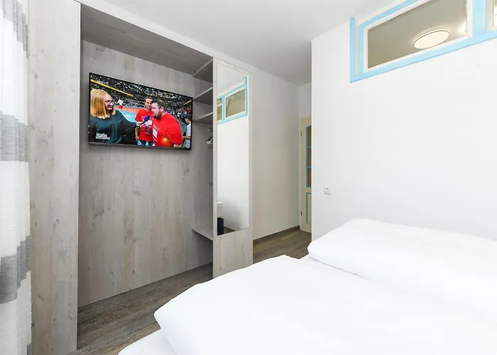 Komfortable Mit Terrasse * 贝塞尔